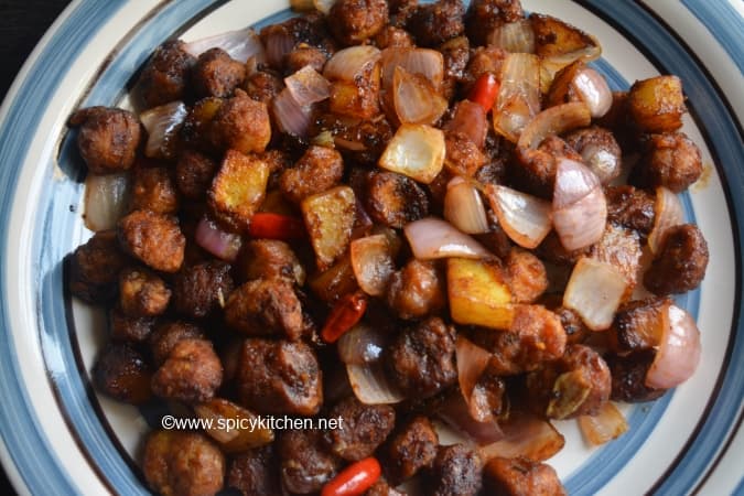 soya aloo manchurian
