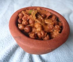 Kadala Curry With Coconut - Spicy Kitchen