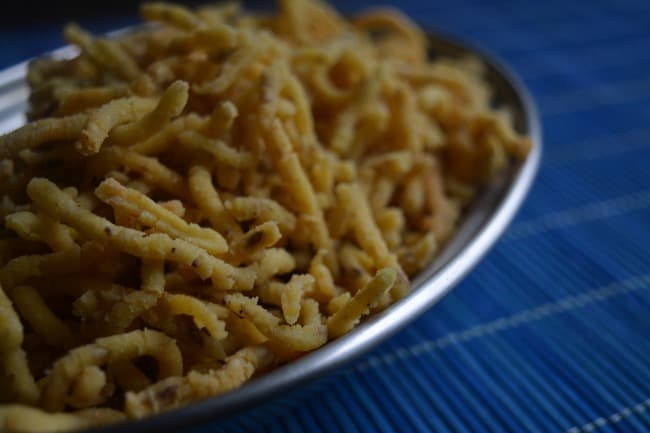 how to make cornflour muruku